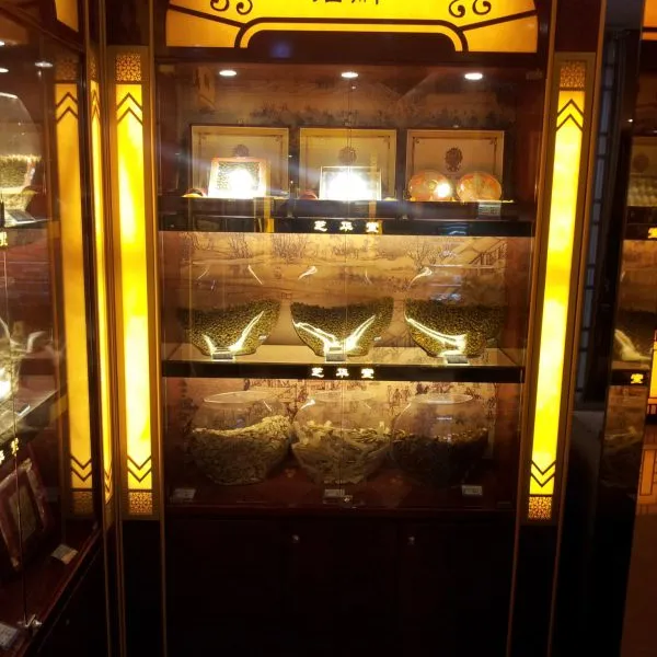 灵海道具 供应各类参茸展柜 虫草展示台 保健品陈列柜 精品参茸展柜