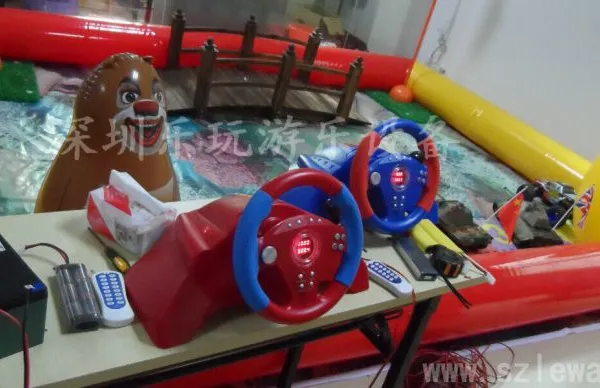 热销户外大型游乐设备,方向盘遥控坦克,好玩升级!!