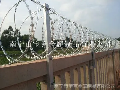 广西刺丝滚笼,刀刺滚笼厂家,铁路用刺丝滚笼厂家