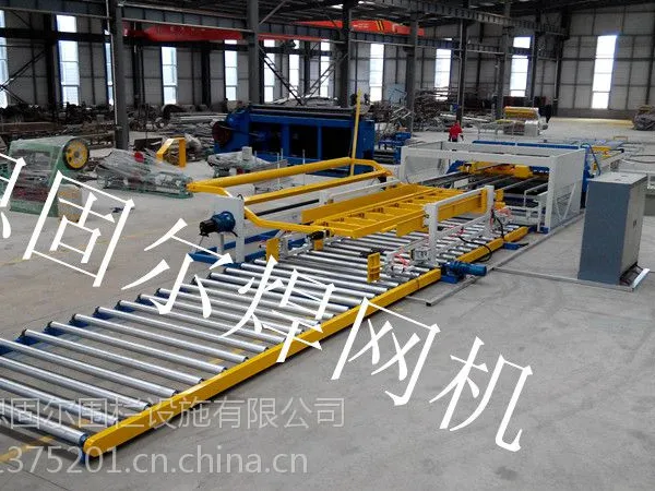 思固尔专业生产全自动数控焊网机