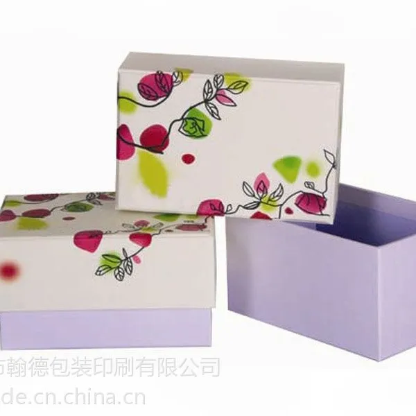 供应深圳定制高档化妆品包装盒