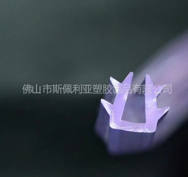 供应门窗密封条,玻璃夹条,玻璃压条,pvc胶条,玻璃胶条
