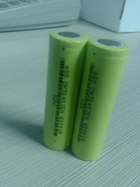 供应2500mAH (18650电池)新款产品 罗马仕 羽博定制