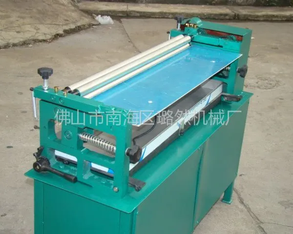 供应720胶水机-广东胶水机厂家***直销LR720柜式胶水机