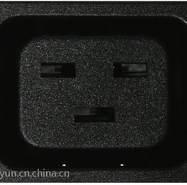 供应32A工业连接器