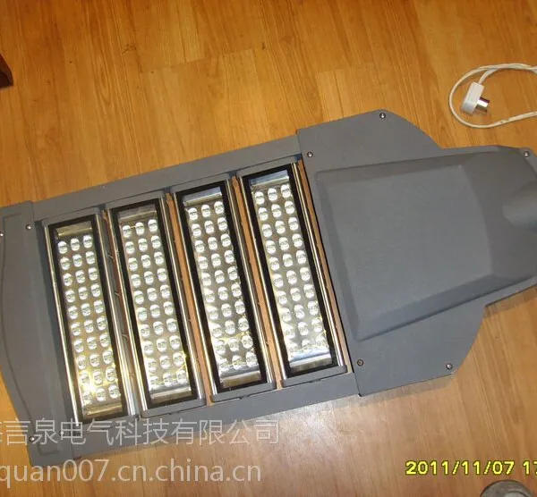 FAM-E120A高效节能LED马路灯,LED防水防尘防腐马路灯