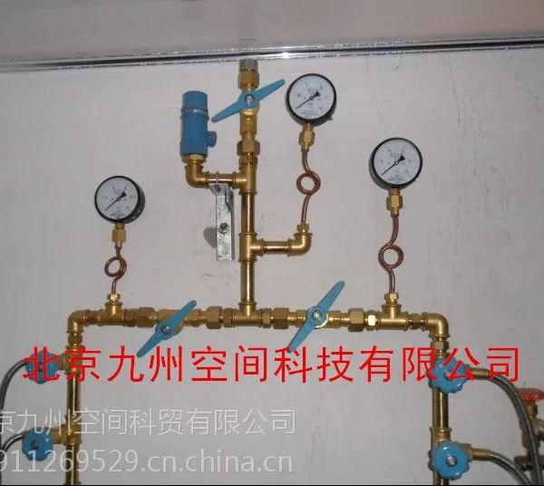 供应《半自动切换气体汇流排设备 》九州空间生产