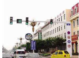 供应厂家直销道路信号灯 机动车交通信号灯价格 专业生产LED交通灯