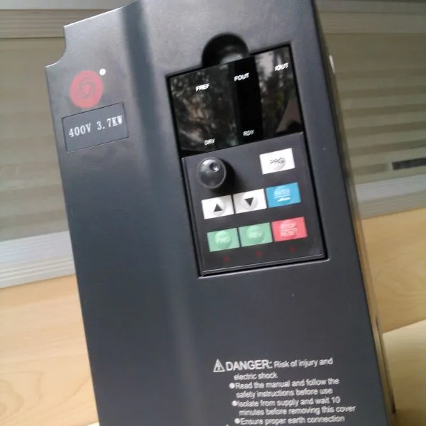 供应H2200A00D4K变频器价位 ,众辰变频器厂家
