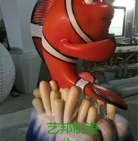 供应海洋主题动漫经典卡通人物雕塑,小丑鱼尼莫玻璃钢雕塑