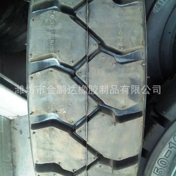 ��Ӧ�泵��̥700-15 ��ҵ��̥7.00-15