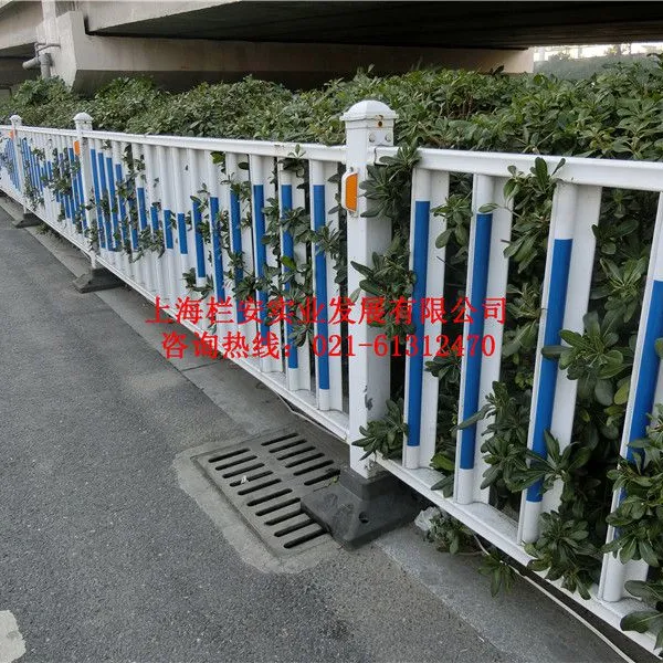 道路交通护栏厂家直销道路防眩晕道路护栏品质保证质量放心上海栏安实业发展有限公司供应