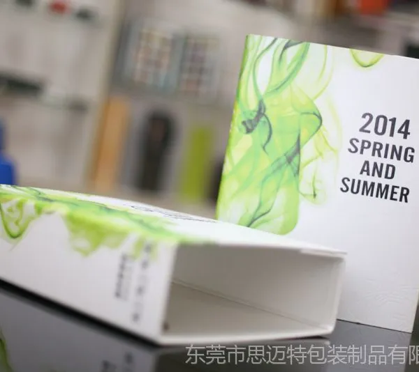 供应粘贴式皮革色卡样品册,纺织色卡样品册