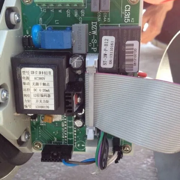 ������ST-3W-P-B12�շ����ŵ綯װ�õ�·��ͼƬ