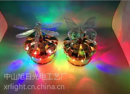 供应供应旭日 新款蜻蜓 蝴蝶LED发光皇冠香槟头(XR-9823)