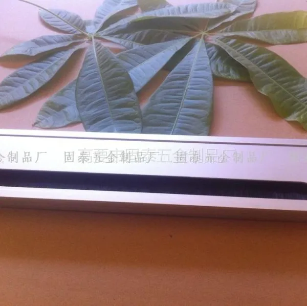 供应厂家直销过线盒走线槽集线盒家具线盒毛刷铝线盒桌面走线盒办公线盒屏风配件会议桌主管台