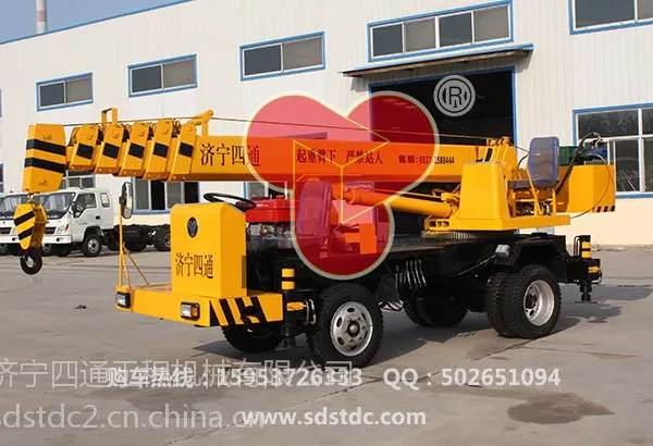 4吨吊车价格 小型吊车图片 自制底盘小吊车 液压起重机 油电两用