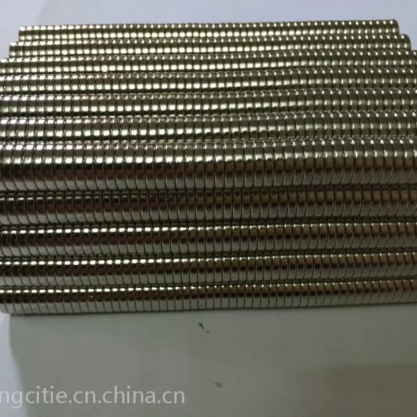 志宏磁铁现货供应:磁铁,强力磁铁,圆片,方块,异型高性能产品。质量稳定,交期快,