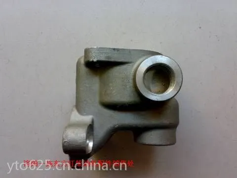 东方红柴油机节温器壳体