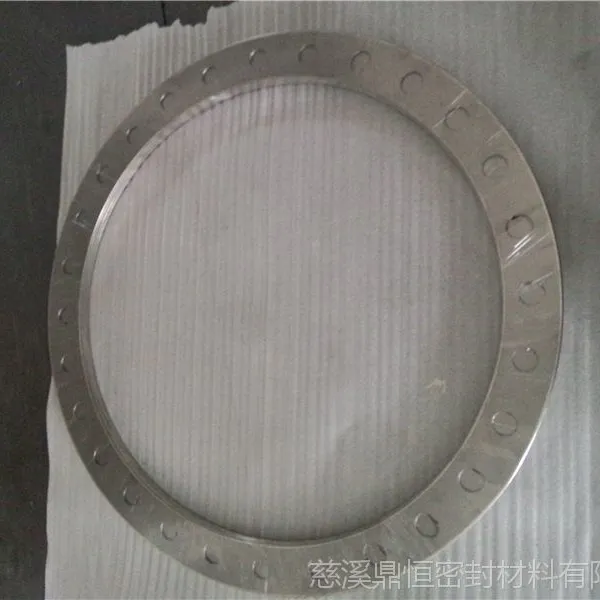 ���ֹ����ֲ��ʸ�ǿʯī���ϵ�Ƭ����������ߣ�