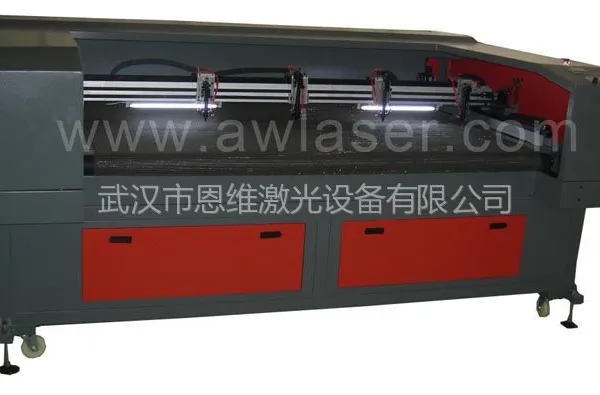 供应青岛的毛绒玩具激光切割机生产厂商