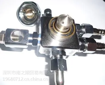���庸��ͷST-6�ձ�¶������ͷ