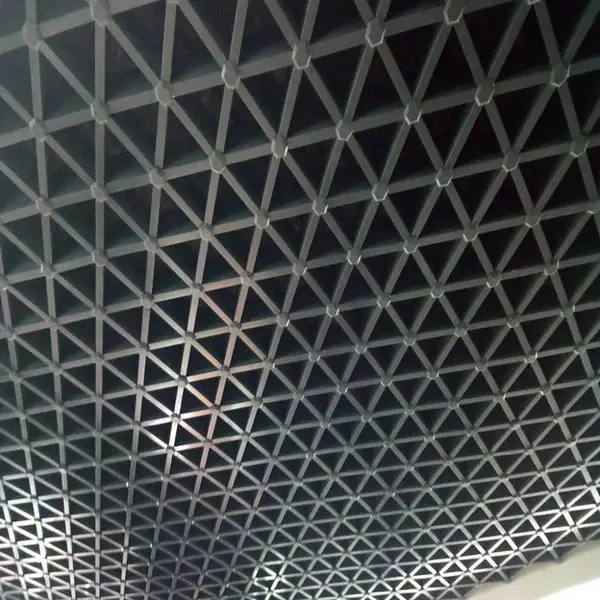 铝合金天花 六角型铝格栅 XU型三角型铝格栅 型材铝格栅吊顶