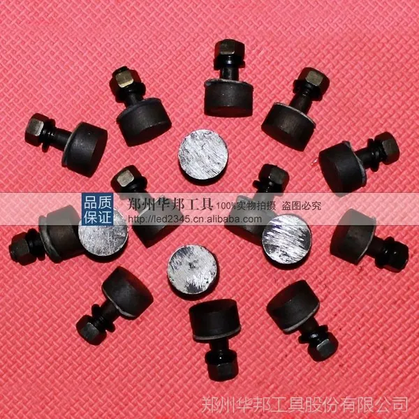 厂家供应圆型混凝土磨块 金刚石磨块 水磨石磨块地坪混凝土磨块