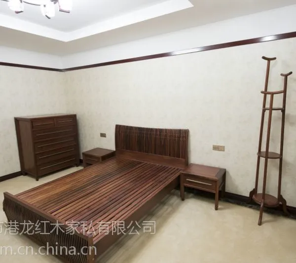 港龙红木 鸡翅木卧室成套家具 卧室床 五斗柜 衣帽架 电视柜 1.8米双人床