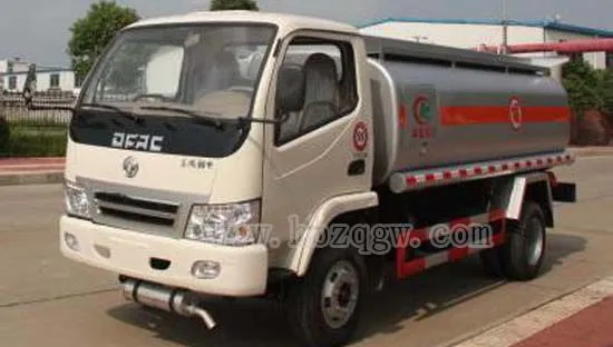 东风福瑞卡流动加油车,5吨油罐车报价