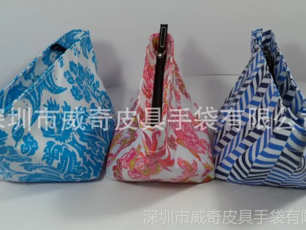 威奇厂家直销新款韩版简约风格大容量化妆包 ***化妆包批发定做