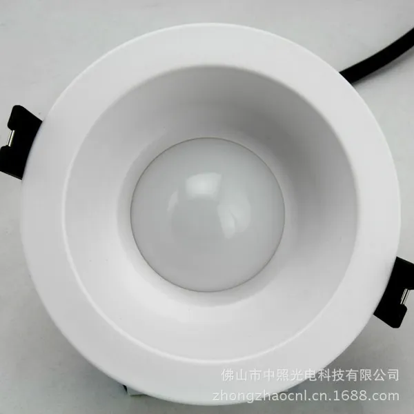 ��Ӧ��ɽledͲ�Ƴ������� 3��3WledͲ�� ��ɫ��ǼҾ�װ�εƾ�