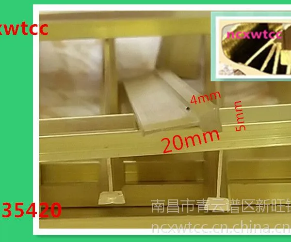 江西南昌新旺铜材厂生产西藏拉萨市水磨石铜条仿铜塑料条楼梯护角铜条氧化铁红