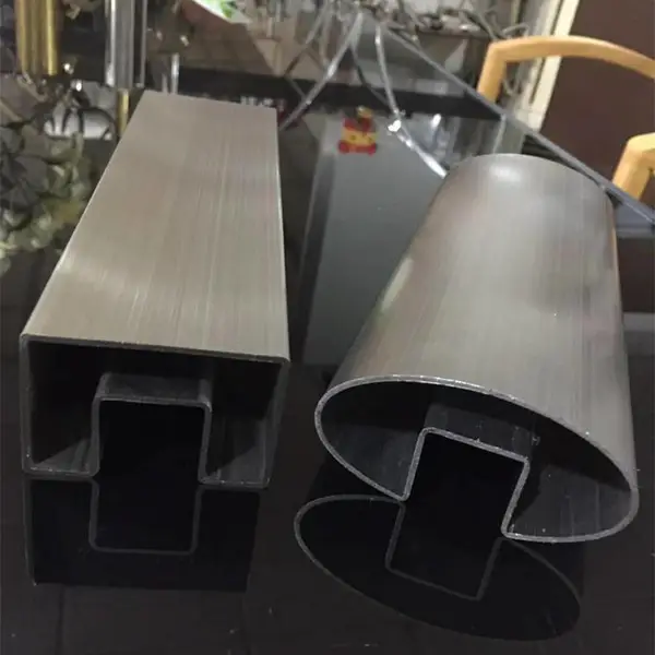供应201不锈钢楼梯拉丝装饰圆管/圆通,201不锈钢圆管厂家直销报价:13686564120