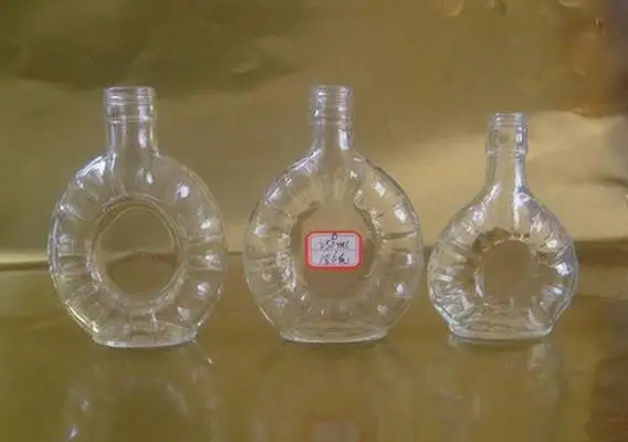 徐州玻璃瓶厂家开发定制玻璃保健酒瓶