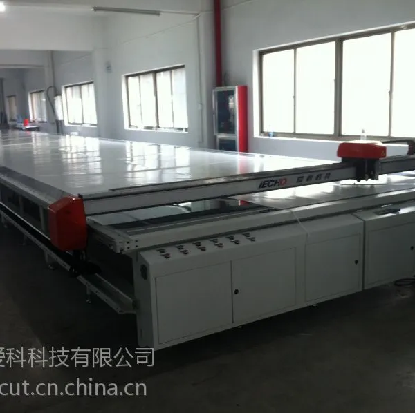 供应爱科SC卡车蓬盖/PVC自动快速门/充气蹦床/建筑电脑自动裁剪机下料切割机