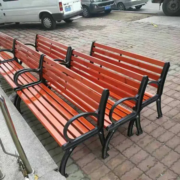 ��ɫ������������ѽ����ɫС�������ζ���Ǯһ�ţ�