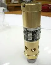 供应神钢品牌空压机安全阀价格 更多空压机阀件正品销售 欢迎咨询上海毅锴机械