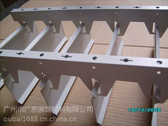 铝挂片厂家|铝挂片尺寸|铝挂片吊顶|广东铝挂片生产厂家