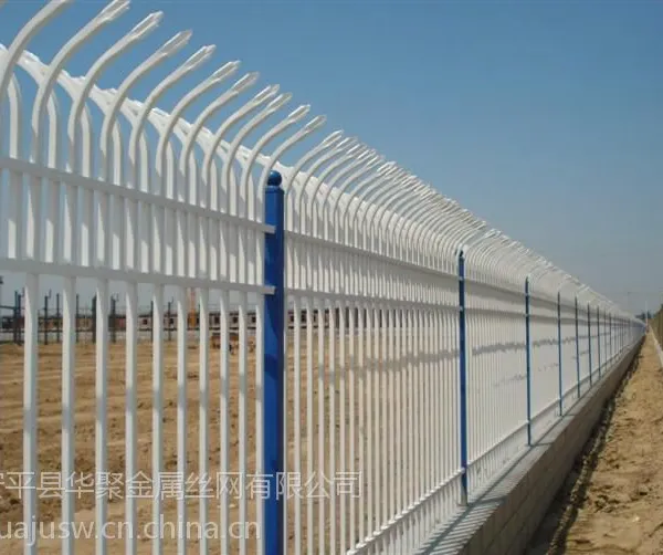 高强度高硬度外观精美的锌钢护栏