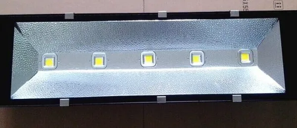 供应400WLED泛光灯 LED投光灯400W 400W投光灯 400W户外投光灯