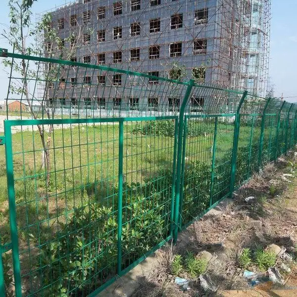 汕尾围栏网多少一米 工地临时护栏网 安装方便/无需焊接