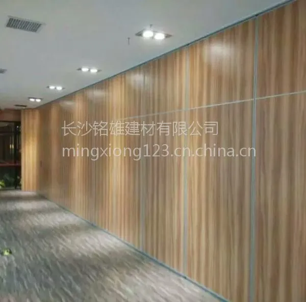 岳阳哪里有做酒店活动屏风隔断的厂家