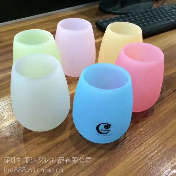 东莞厂家生产定制创意防摔硅胶杯 高透明红酒硅胶杯 有现模