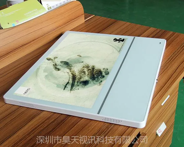 供应22寸壁挂式广告机