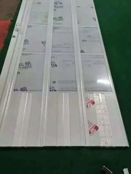 横趟水晶折叠门,水晶卷闸门,电动卷闸门价格,广州卷闸门厂家,奥兴门业