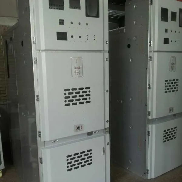 华柜电气供应高压开关柜:KYN28A-12中置式开关柜
