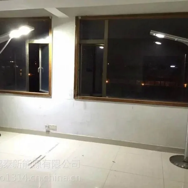 深圳鸿泰新能源厂家供应太阳能路灯,太阳能一体化路灯