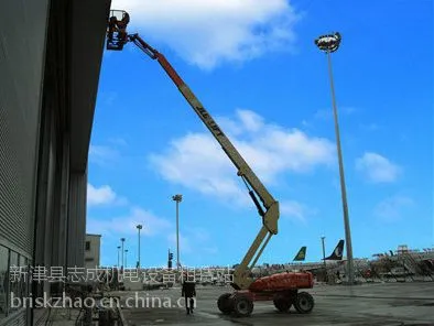 自行式曲臂高空车租赁美国JLG油驱轮式高空车450型出租
