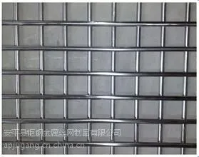 成都镀锌养殖电焊网片生产厂家---钜钢丝网
